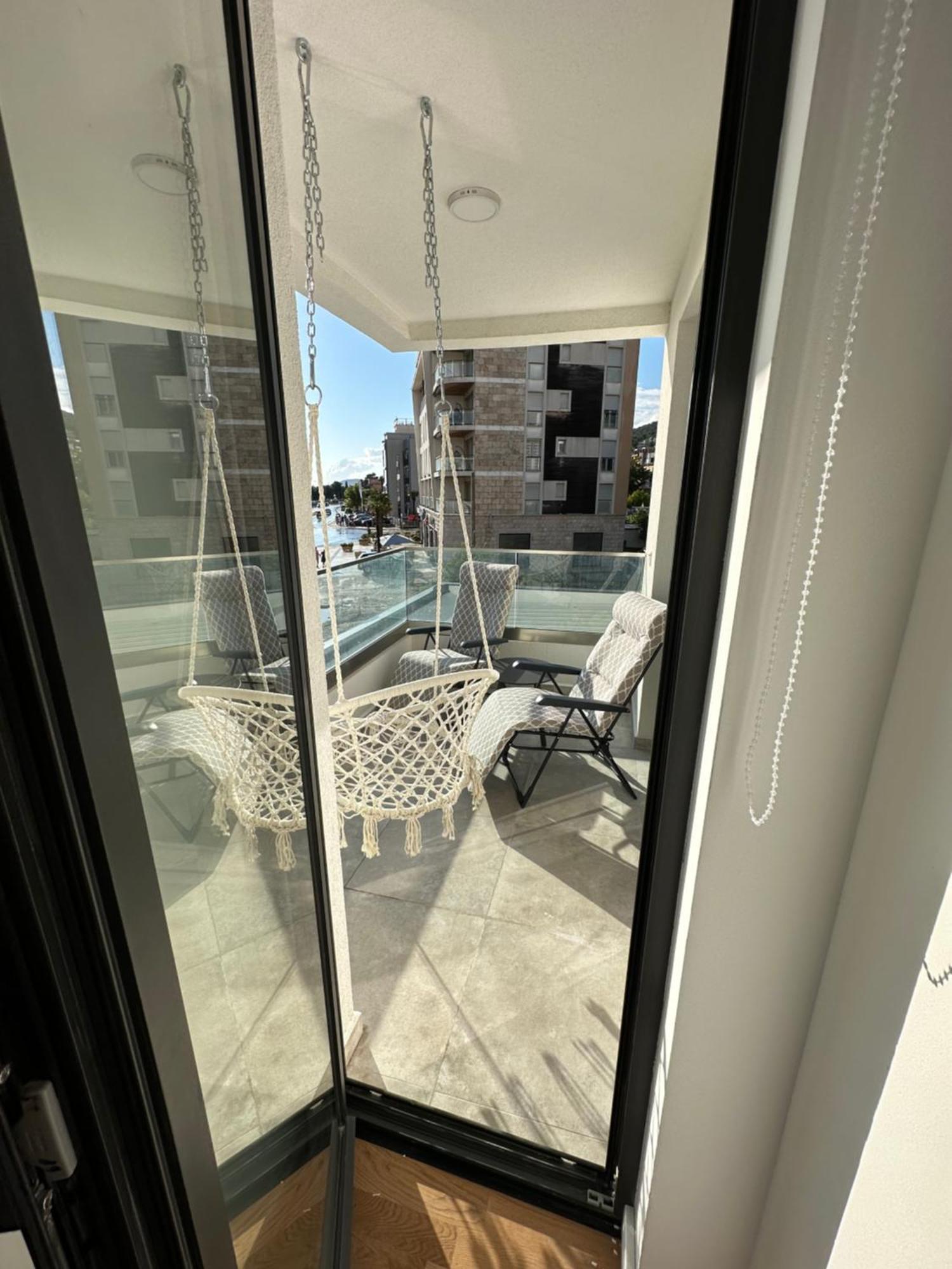Apartman Javi Appartement Bar Buitenkant foto