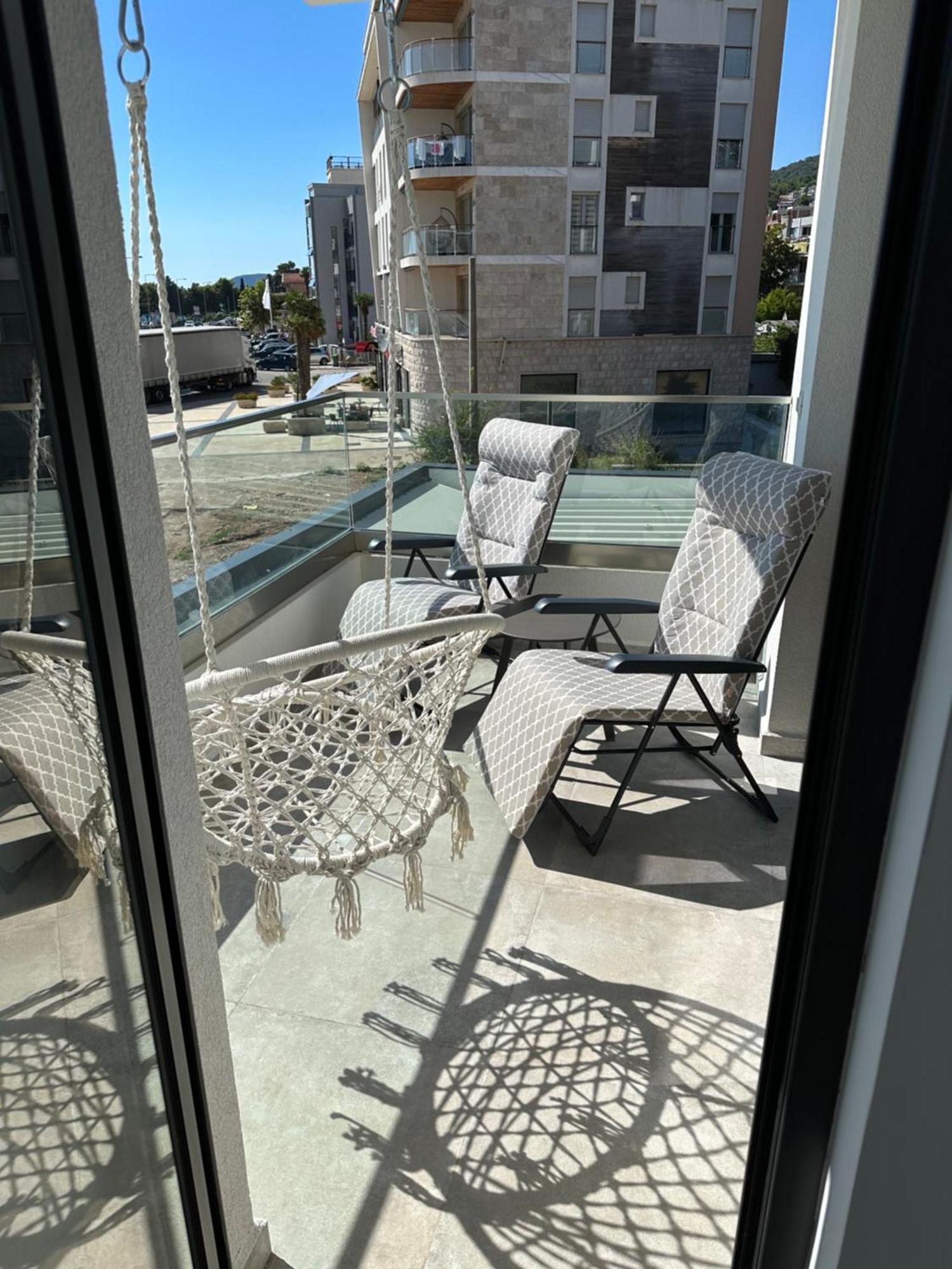 Apartman Javi Appartement Bar Buitenkant foto