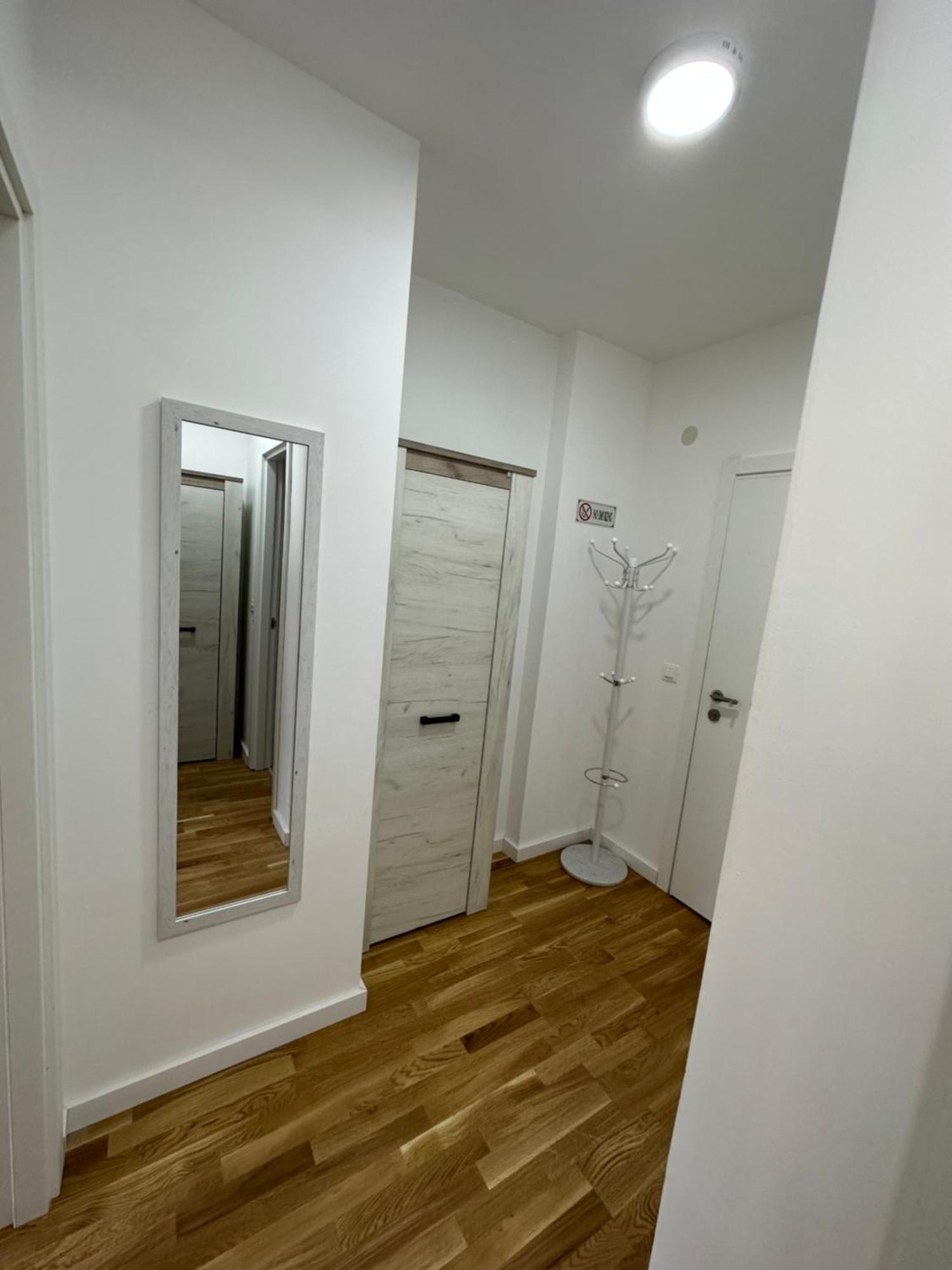 Apartman Javi Appartement Bar Buitenkant foto