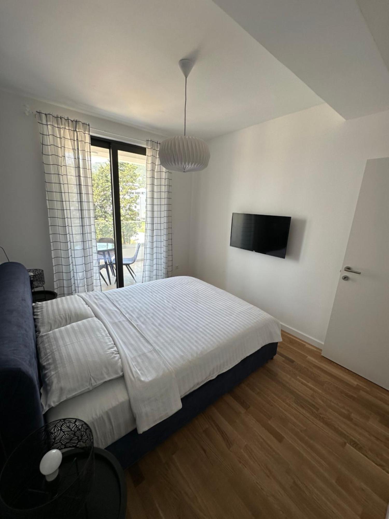 Apartman Javi Appartement Bar Buitenkant foto